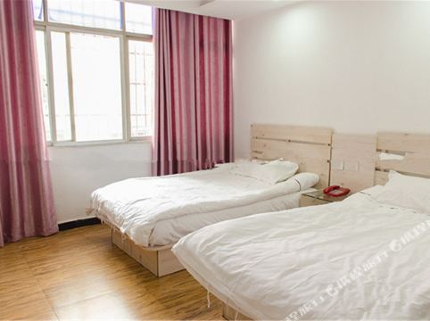 宜春美如家宾馆 1.0分(1条点评) 78起距离547米立即预订