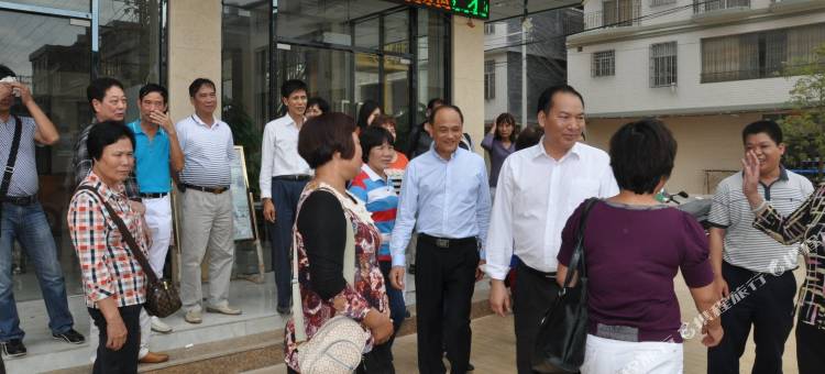 灵山步步高商务酒店图片