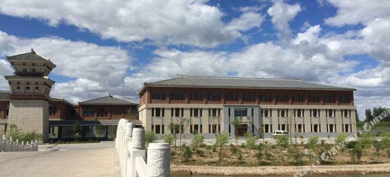 五原紫东假日酒店图片