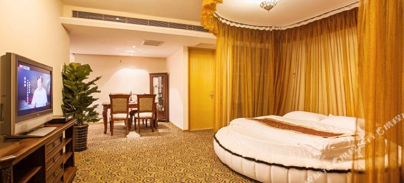 诗语圆床主题服务公寓(北京华贸店)图片