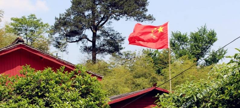 五龙潭东升楼民宿图片