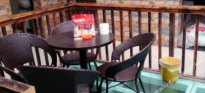 石棉麦田客栈图片