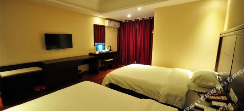 金凤凰商务酒店(郑州博览中心地铁站店)图片