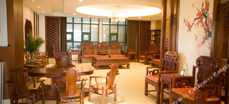 泸西红木酒店(泸西客运站店)图片