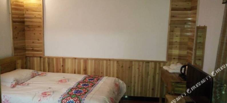 普者黑古月客栈图片