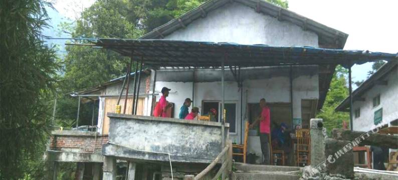 峨嵋山维凤旅饭店图片