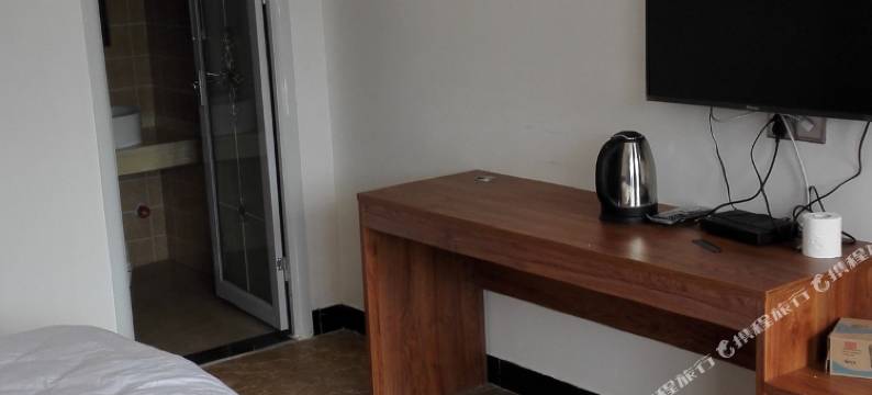 新密尖山清秀农家图片