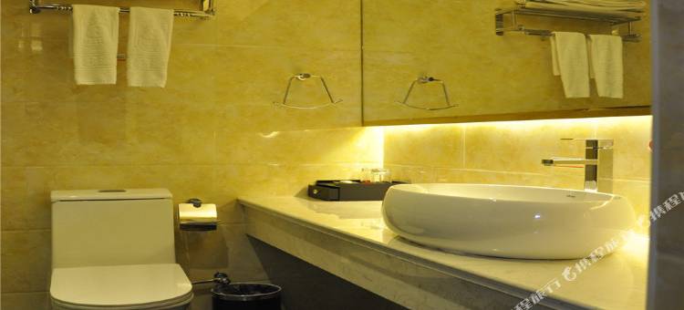 速8酒店(静宁滨河路店)图片