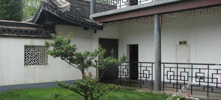 南娱湖畔海景度假酒店图片