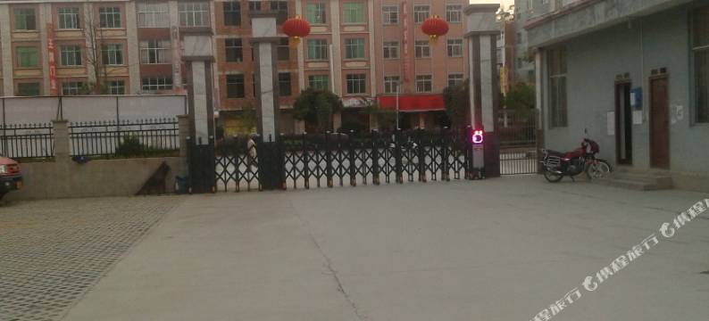 广南伊客酒店图片