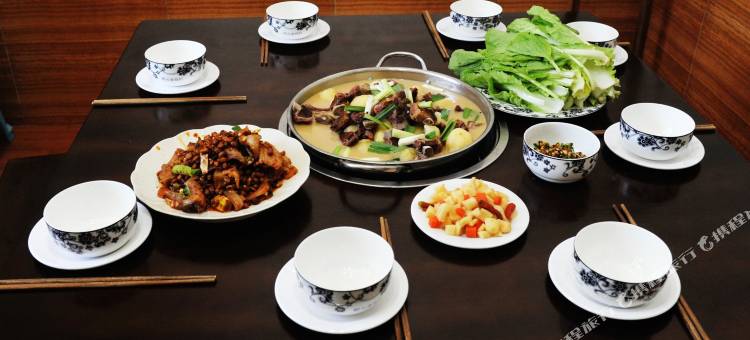 巫山朝元山庄图片