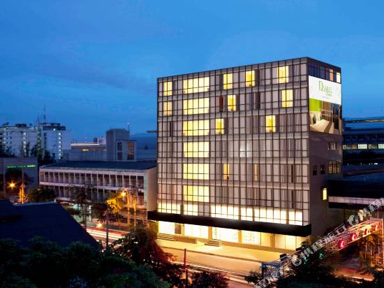 曼谷瑪卡薩富驛時尚酒店