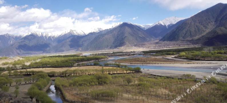 林芝川藏线标间旅社图片