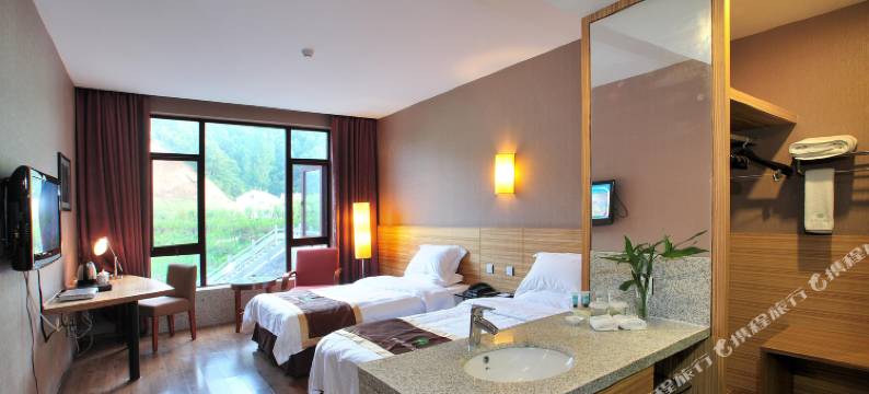 重渡沟水景大酒店图片