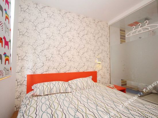 家乐福(大桥南路店)