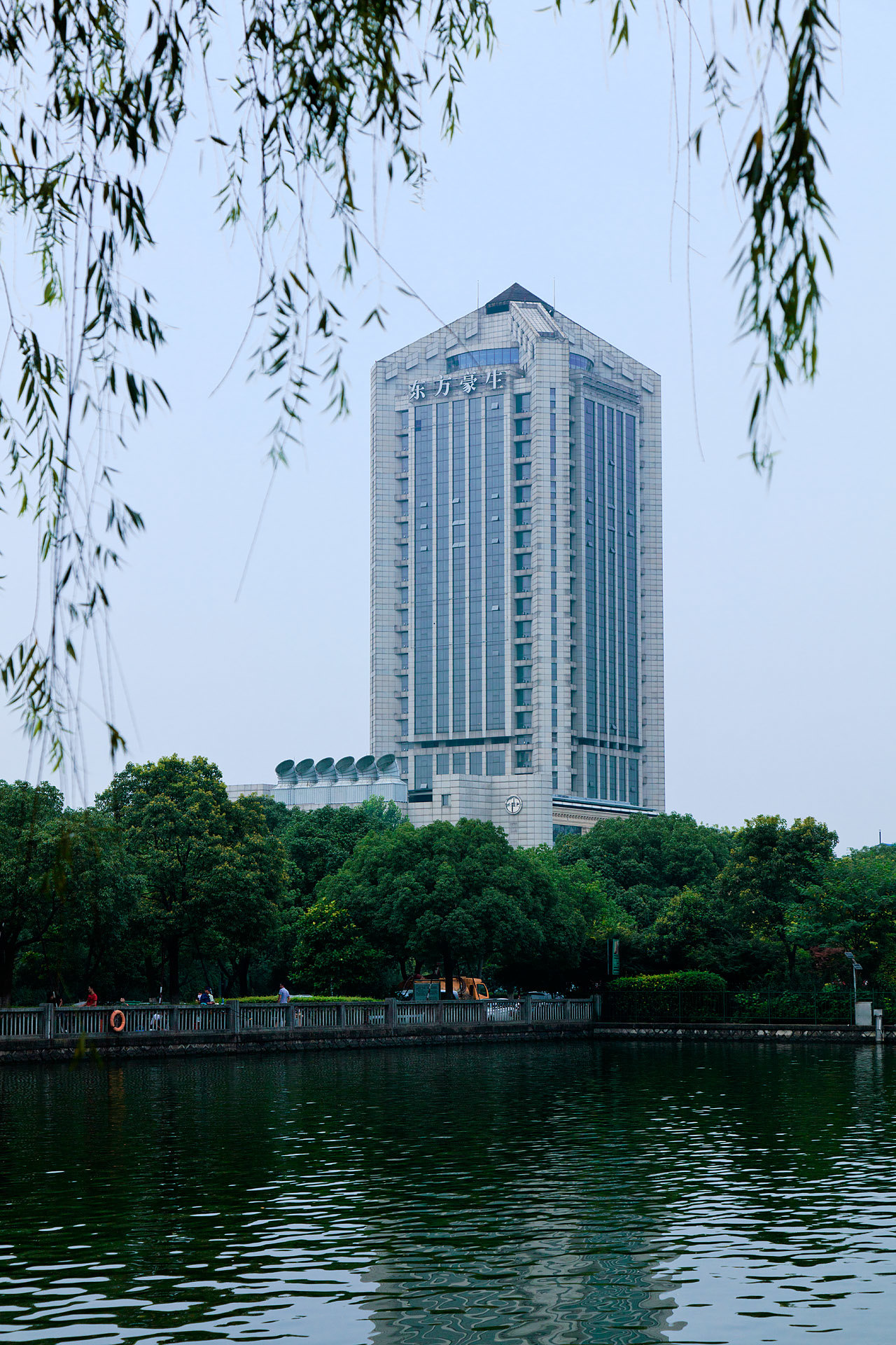 Oriental Deluxe HotelOver view