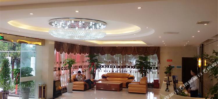 晴隆莲湖酒店图片