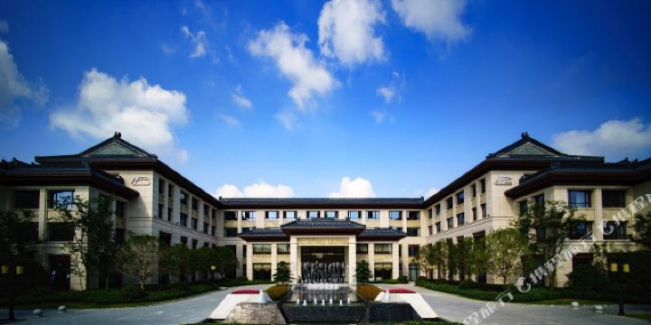 扬州虹桥坊温泉酒店1-3晚 扬州虹桥坊温泉门票2张 儿童游乐区,恒温