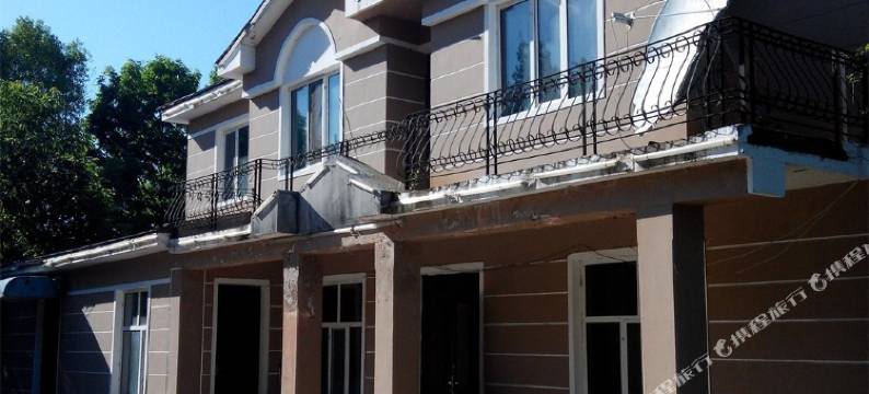 宁安圣龙潭休闲山庄图片