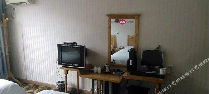 五峰人和宾馆图片