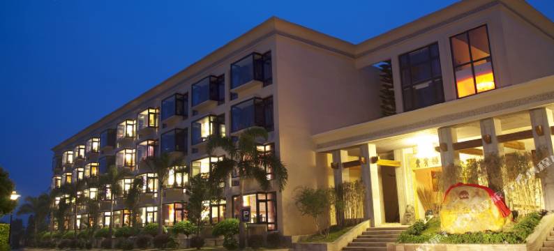 英德奇洞温泉小镇图片