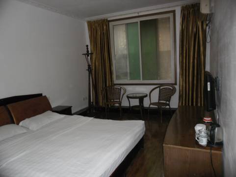 雅安雅创商务酒店