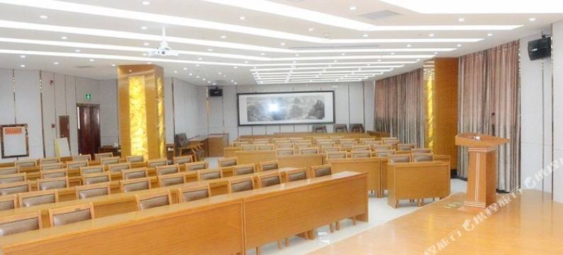 通城万泉国际酒店图片