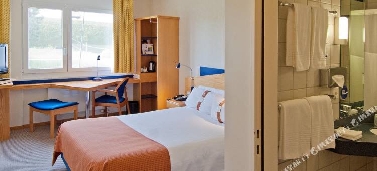 卢塞恩-诺伊恩基希智选假日酒店(Holiday Inn Express Luzern - Neuenkirch)图片