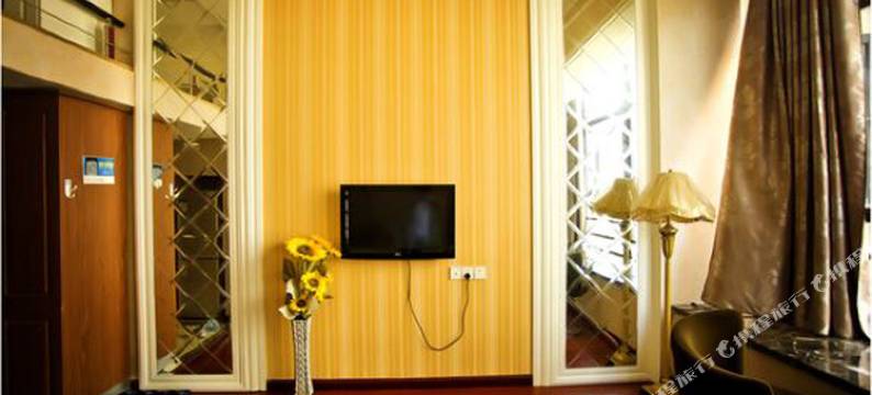 南昌阿尔法高档复式公寓酒店图片