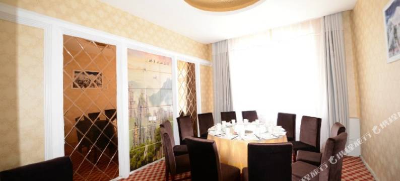 塔什库尔干金草滩假日酒店图片