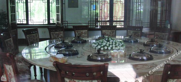 大连鸿缘温泉山庄图片
