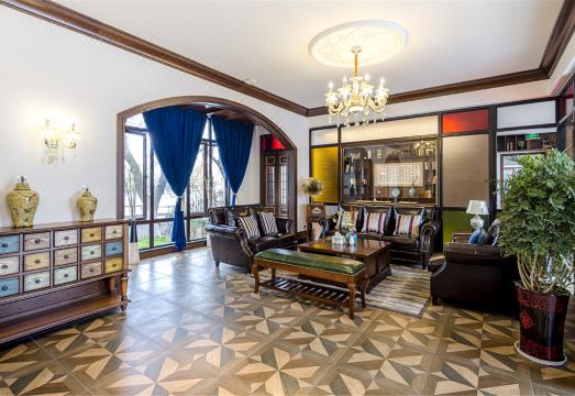 The Pushi Mansion Hotel Overview