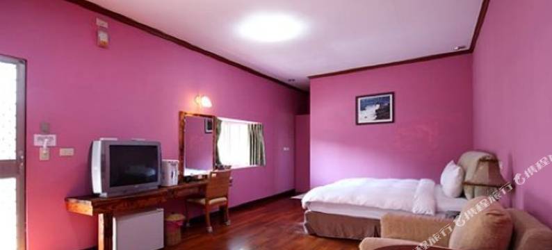 屏东垦丁椰道翠林屋图片