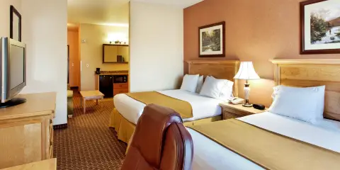 智選假日套房酒店卡利斯佩爾