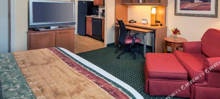 克林顿安德鲁斯联合基地万豪TownePlace Suites酒店(TownePlace Suites Clinton at Joint Base Andrews)图片