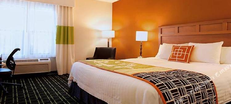 圣罗莎塞瓦斯托波尔万枫套房酒店(Fairfield Inn & Suites Santa Rosa Sebastopol)图片