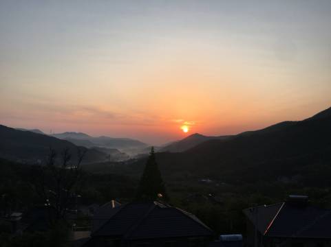 莫干山栖梦林民宿(仙潭村景区店)