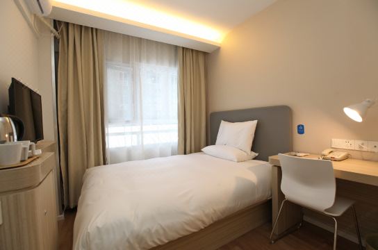 hanting express (nanjing xinjiekou guanjiaqiao)