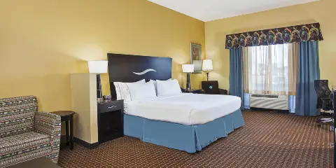 智選假日套房酒店薩默塞特中央