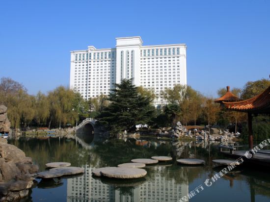 Hotels In Peony Squarewanda Plaza Area Luoyang Tripcom - 