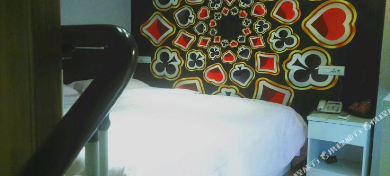 糖果时尚酒店(武汉光谷华师杨家湾地铁站店)图片