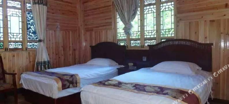 德钦迁喜酒楼图片