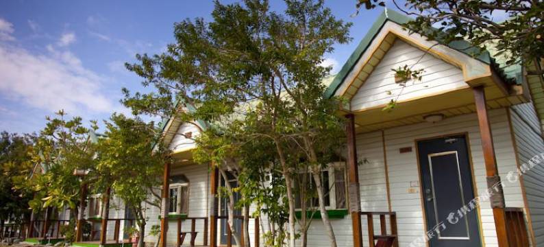 屏东垦丁椰道翠林屋图片