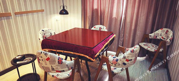 屋顶花苑酒店图片