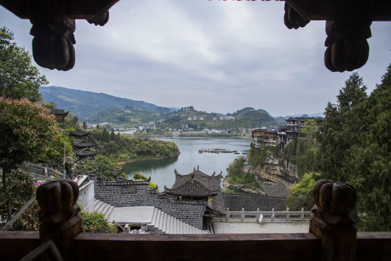 花筑·芙蓉镇银河山庄(王村大瀑布店)图片