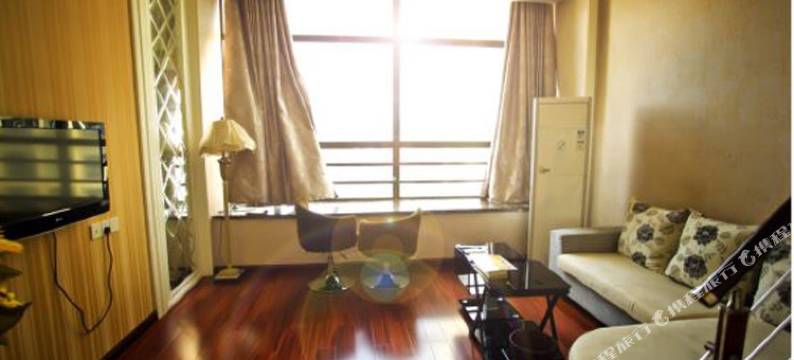 南昌阿尔法高档复式公寓酒店图片