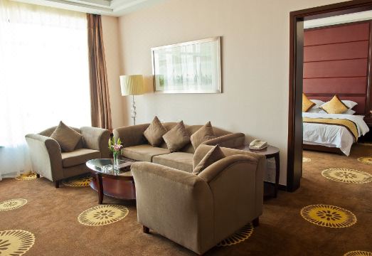 Ramada Plaza by Wyndham Hangzhou Xiaoshan Hotel Overview