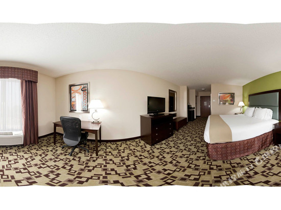 特劳特维尔 - 罗阿诺克北智选假日酒店