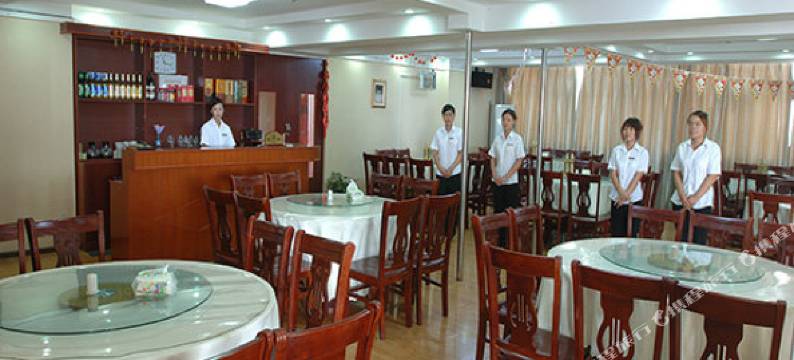 映泉商务酒店(东风公司店)图片