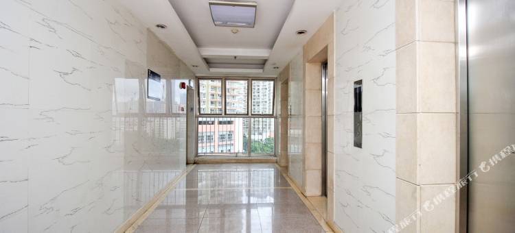 威尔士国际公寓(南油服装批发城店)图片
